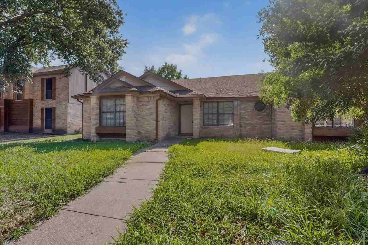 3305 Bucknell Dr - Photo 3 of 38