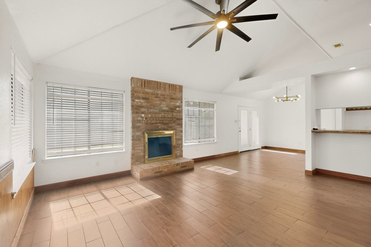 3305 Bucknell Dr - Photo 7 of 35