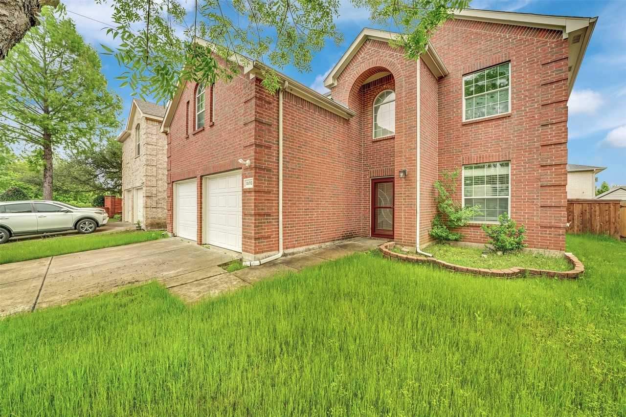 1970 Garrison Way - Photo 3 of 30