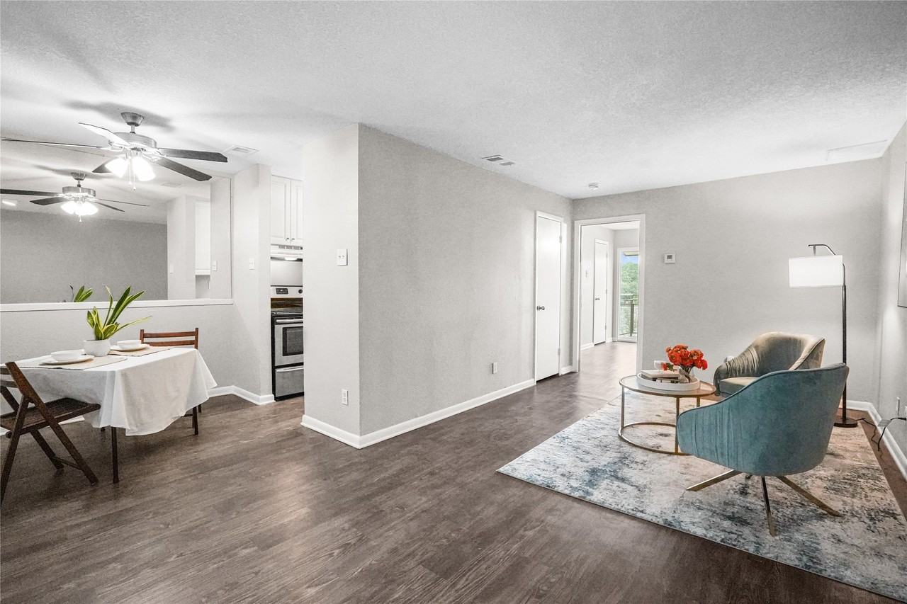 4502 Gaston Ave #319 - Photo 5 of 18
