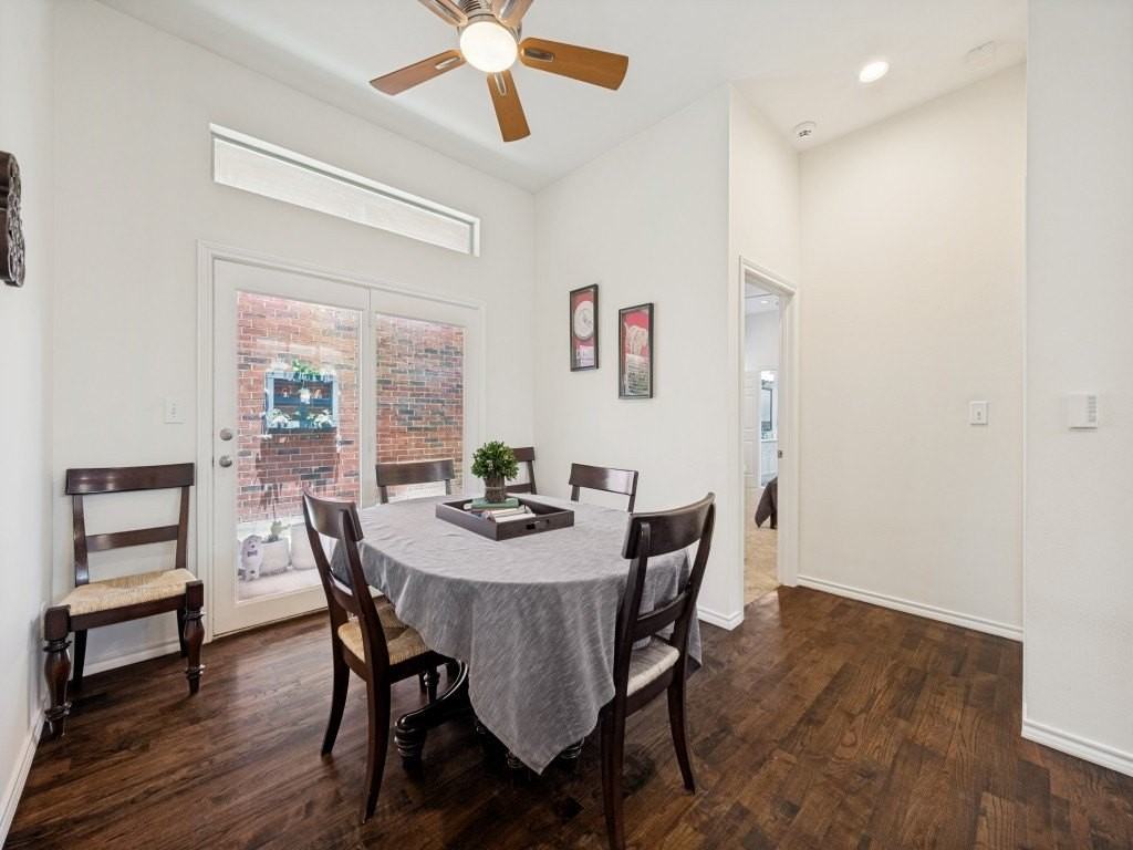 6072 Thursby Ave - Photo 5 of 25