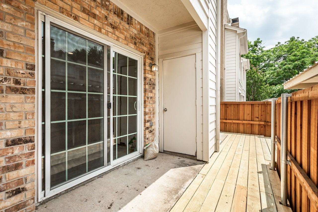 6210 Oram St #5 - Photo 5 of 23