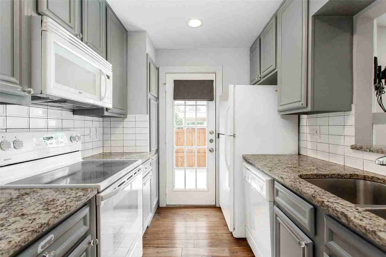 6210 Oram St #5 - Photo 7 of 23