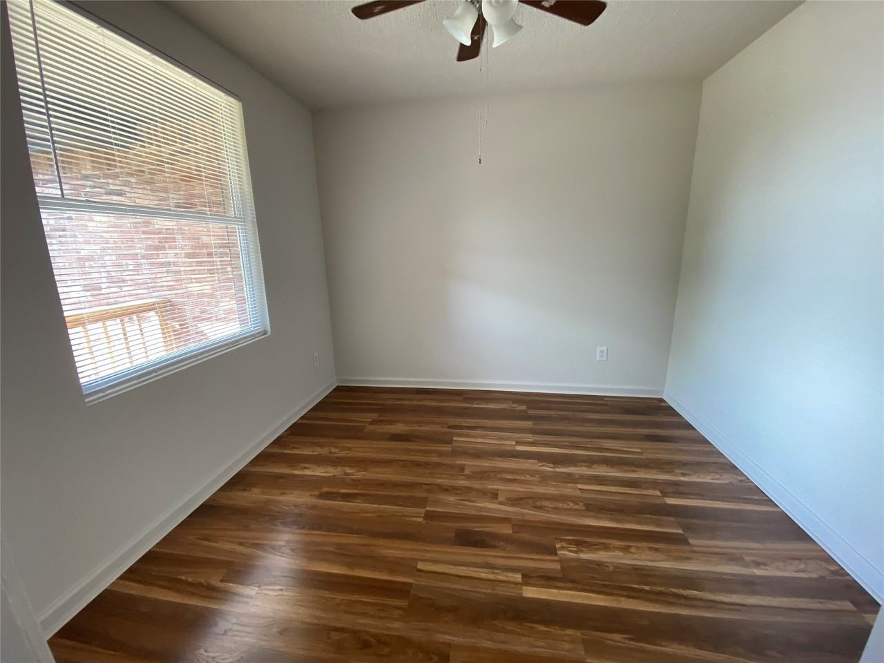 618 Marbury Way - Photo 6 of 20