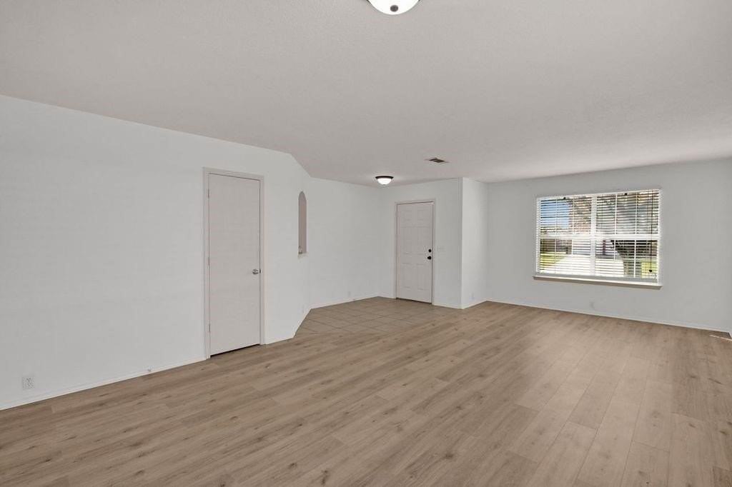 4507 Falcon Dr - Photo 5 of 25