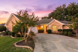featured image of 2509 Woodfield Way