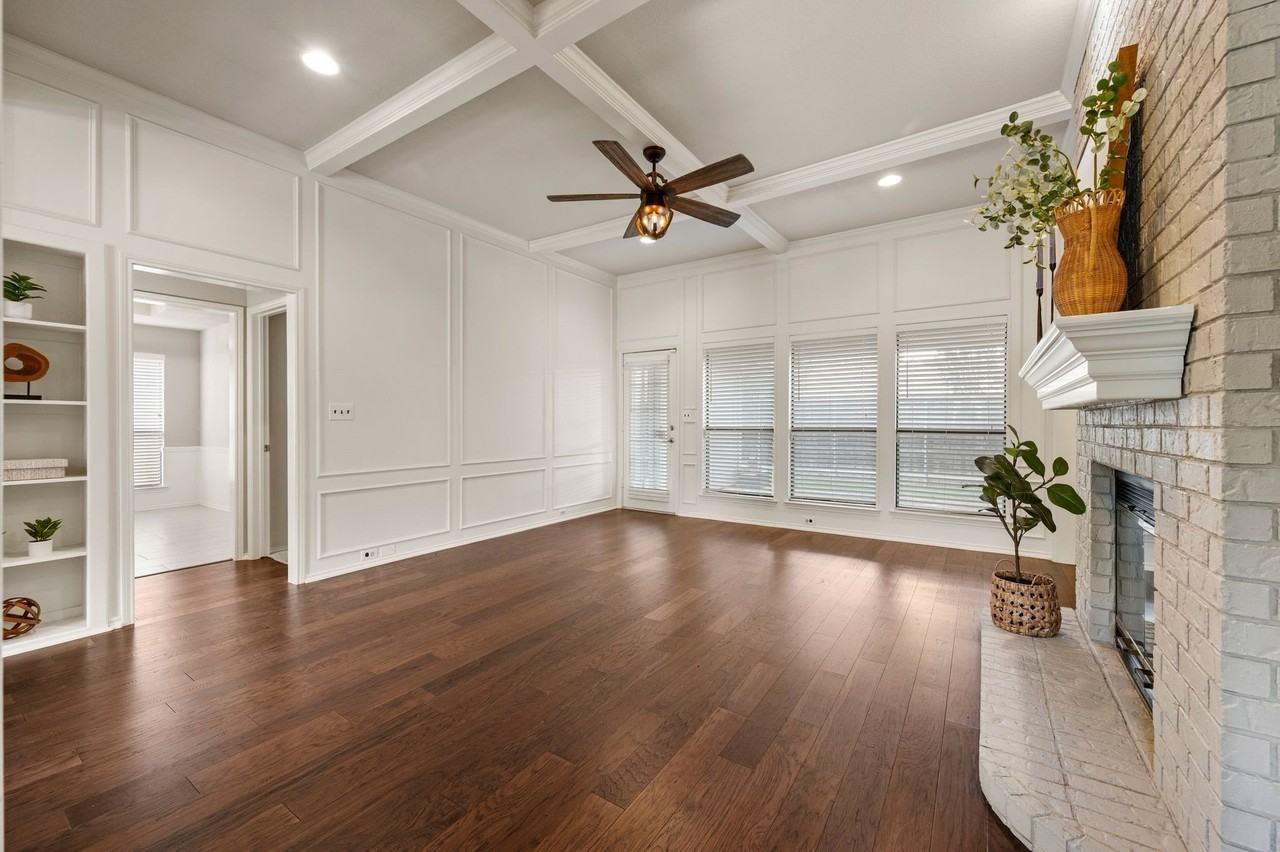 2509 Woodfield Way - Photo 6 of 23