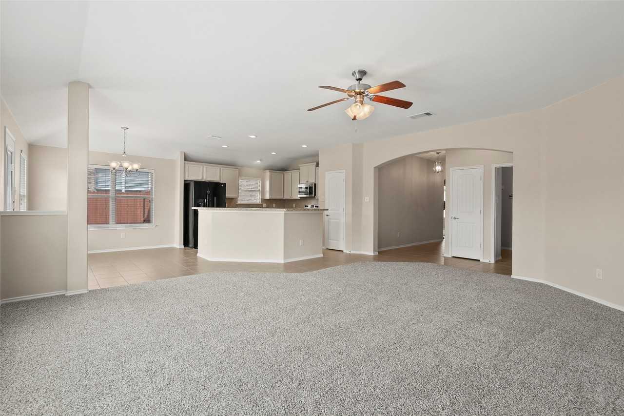 1703 Twin Hills Way - Photo 7 of 25