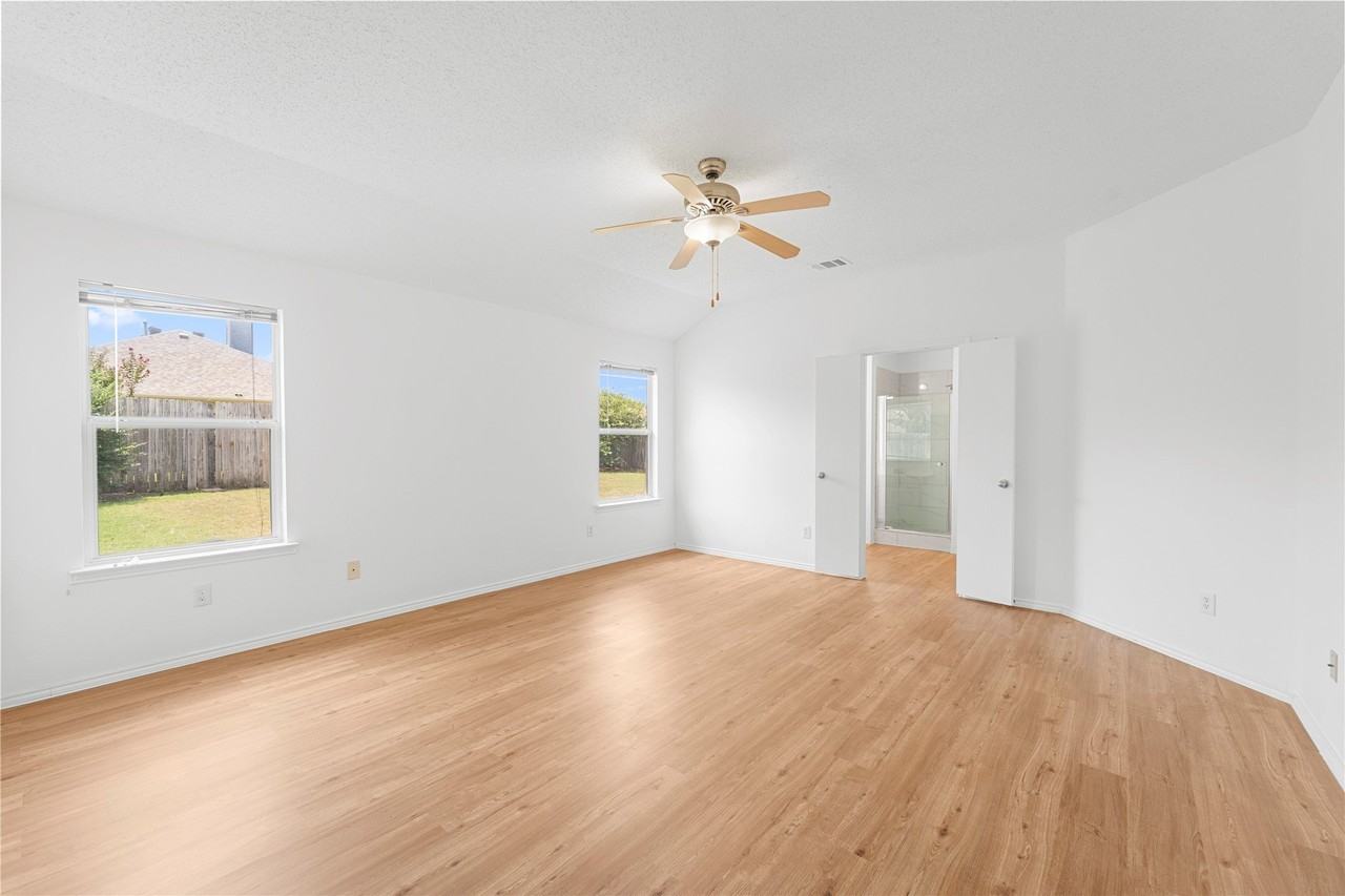 9825 Tyler Dr - Photo 7 of 31