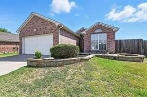 featured image of 12500 Cottageville Ln