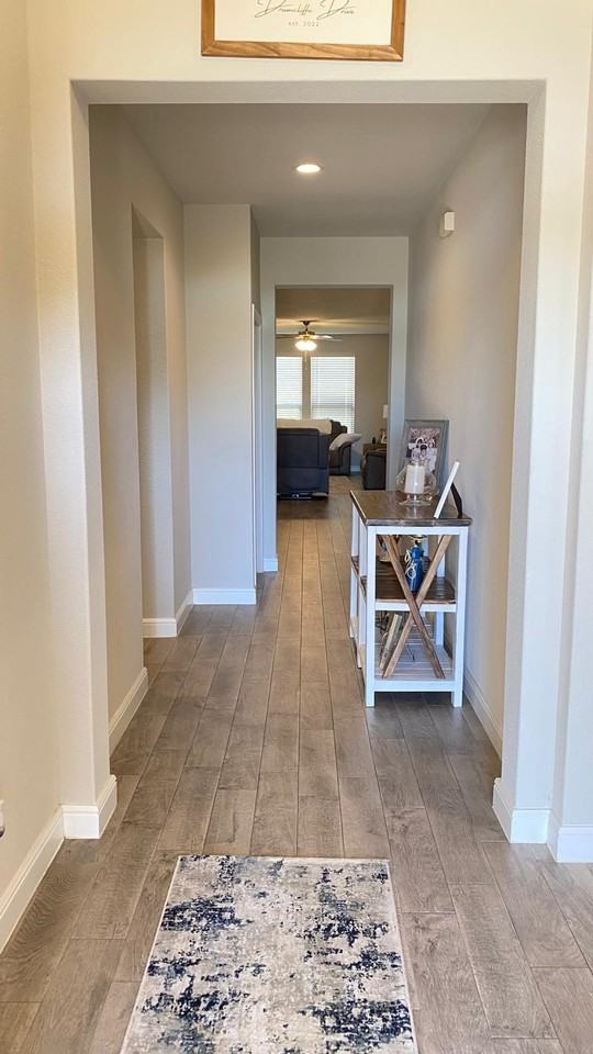 252 Drumcliffe Dr - Photo 3 of 22