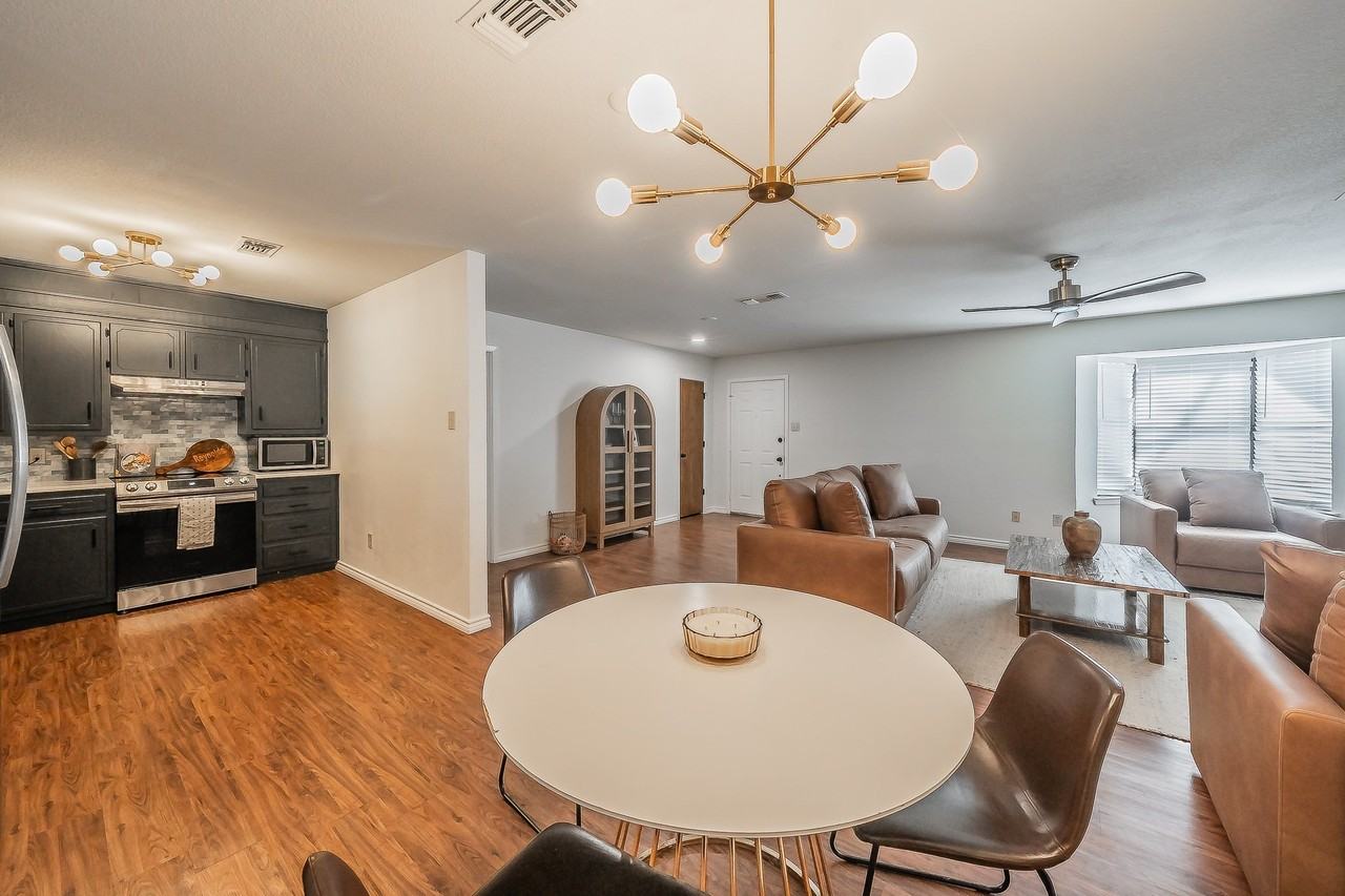 302 W Hale Ave - Photo 7 of 33
