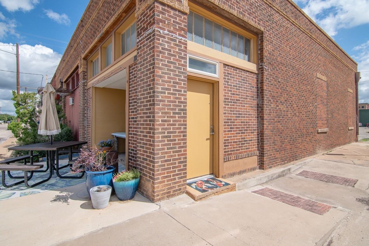 116 E Chandler St