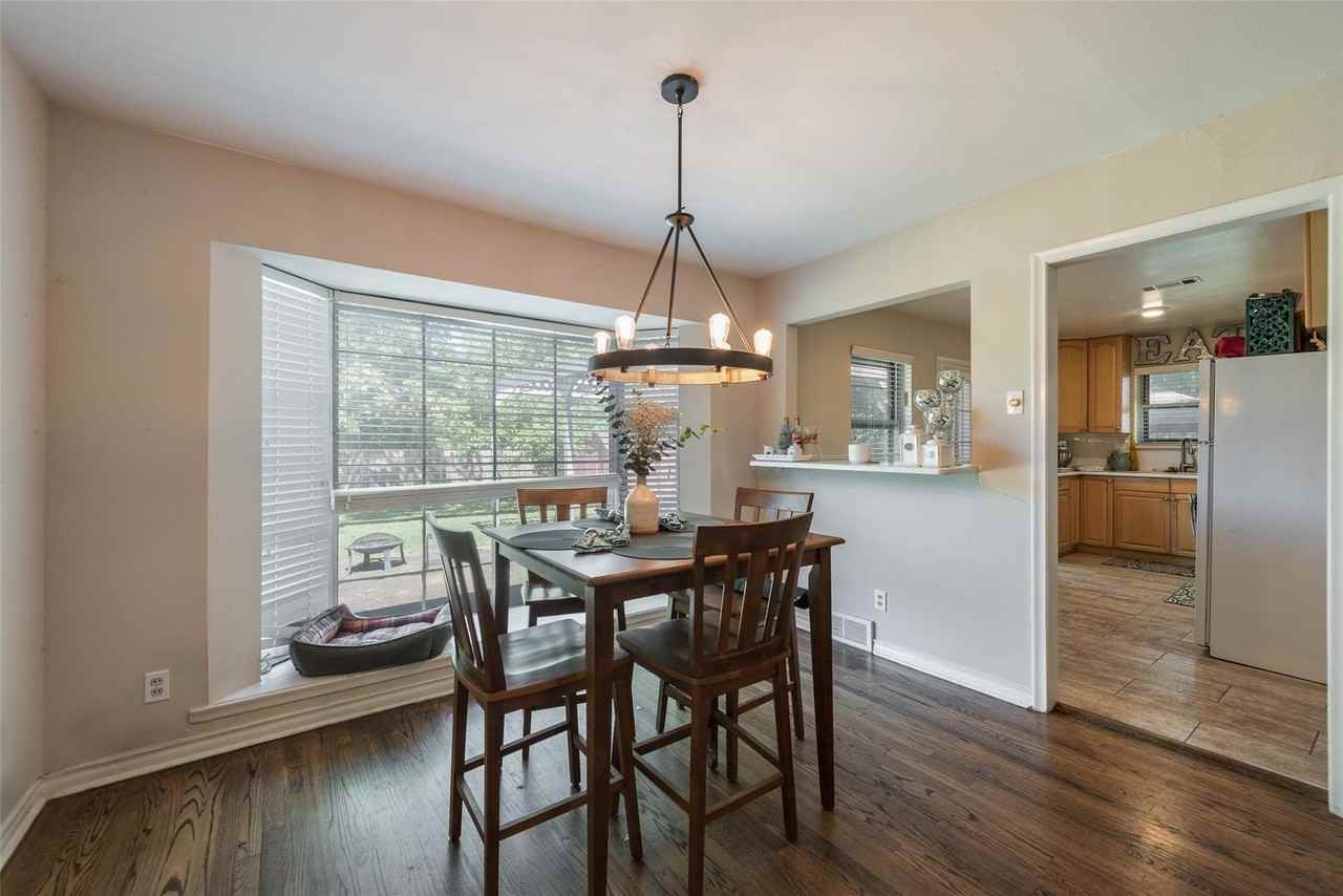 7204 Bucknell Dr - Photo 3 of 14