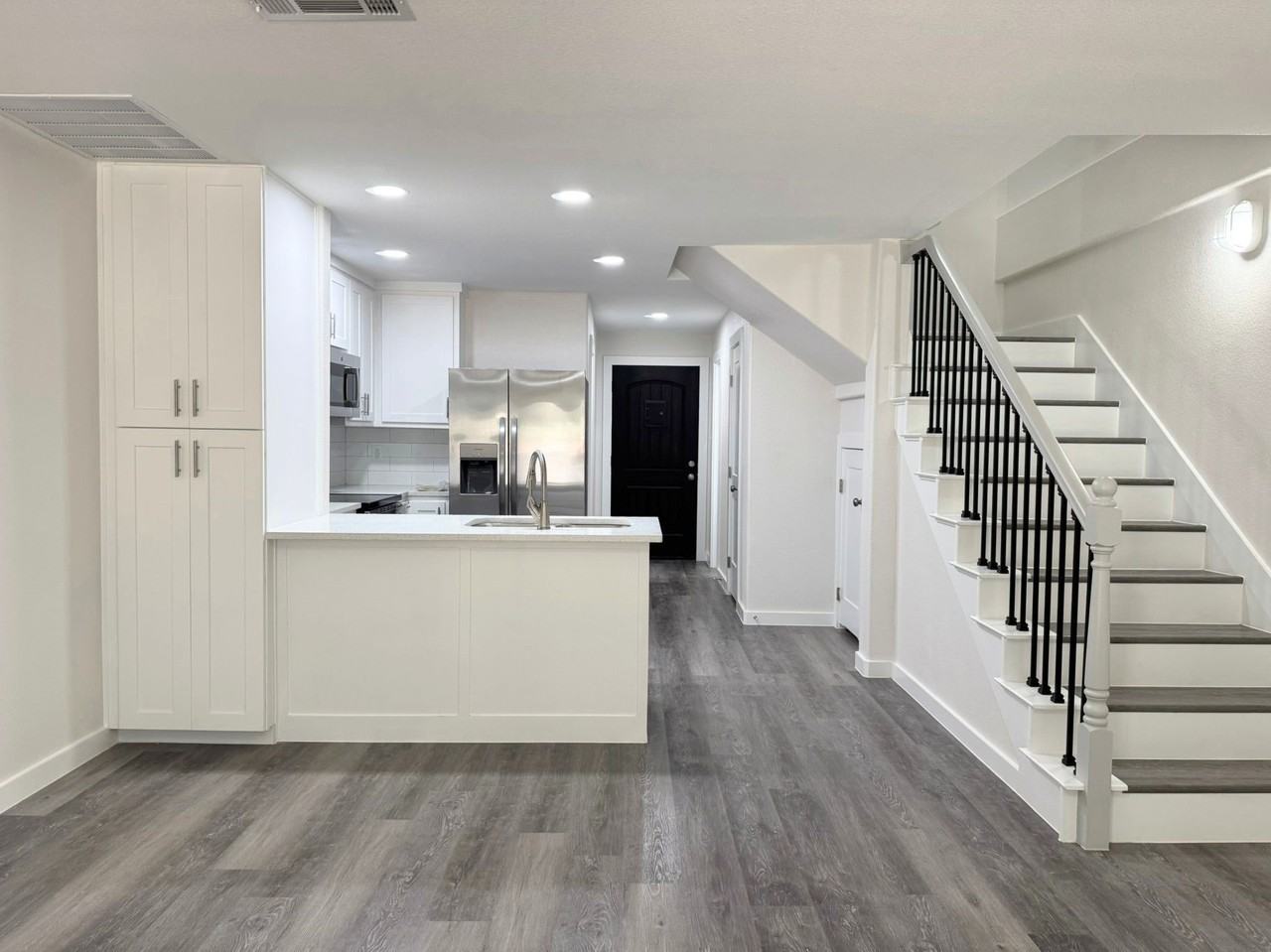 3607 Sioux Trl - Photo 4 of 23