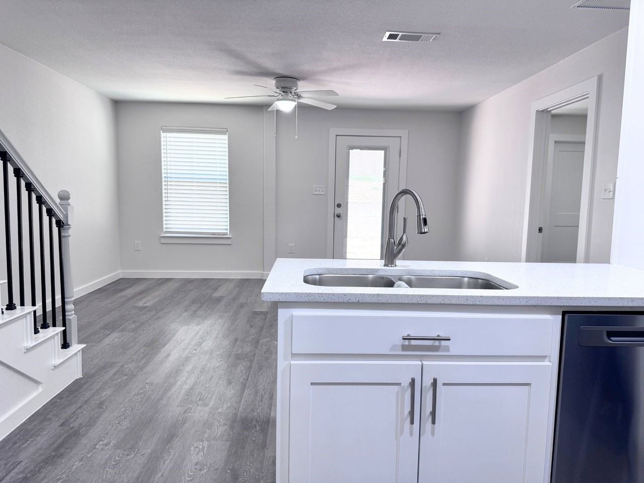 3607 Sioux Trl - Photo 7 of 23