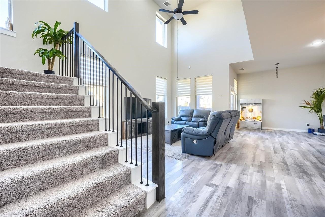 3300 Hawkins Ave - Photo 5 of 25