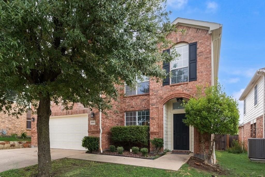 4241 Enchanted Rock Ln - Photo 3 of 21
