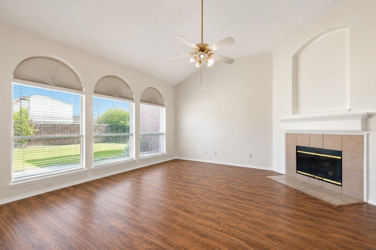 10057 Wyndbrook Dr - Photo 7 of 37