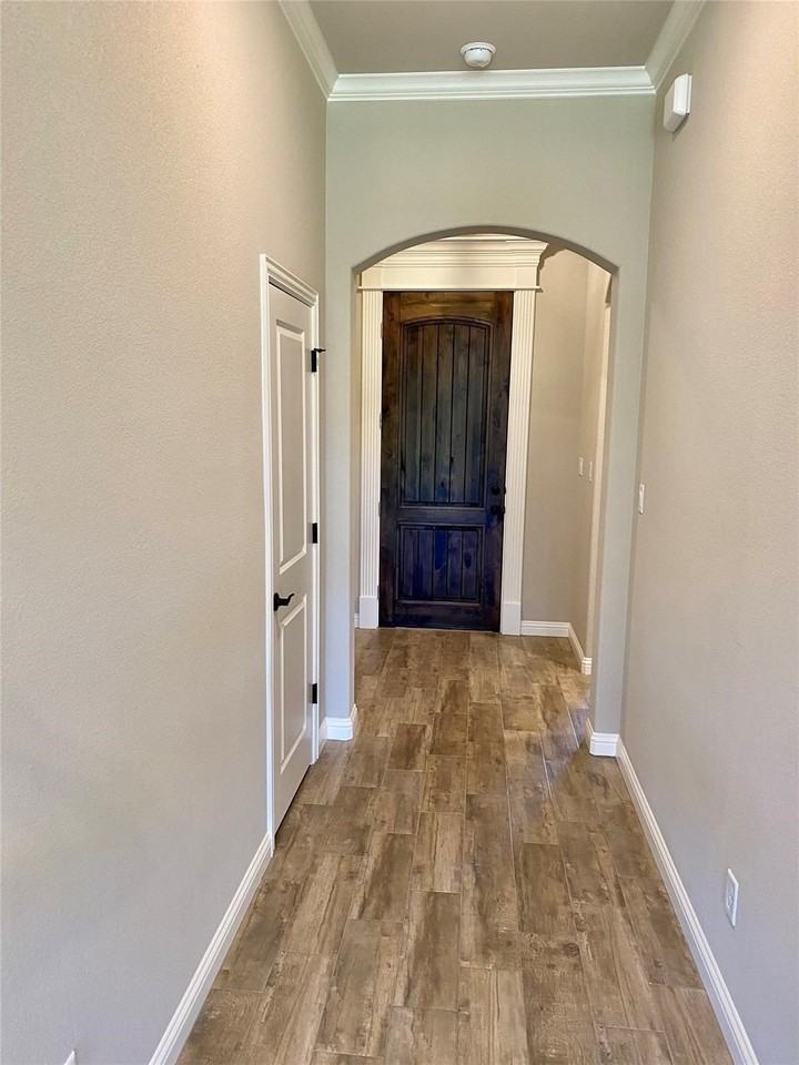 3002 Promenade Dr - Photo 4 of 27
