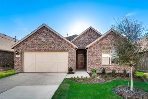 featured image of 4909 Cleves Avenue