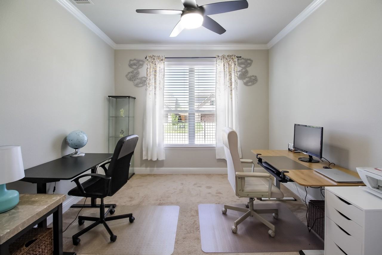 14286 Winecup Dr - Photo 5 of 32
