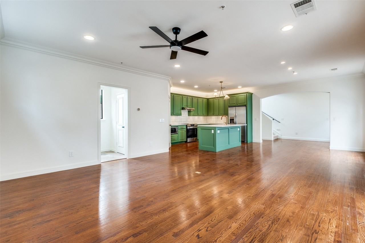 5804 Hudson St #B - Photo 6 of 23