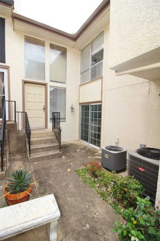 6110 Spyglass Ln - Photo 2 of 24