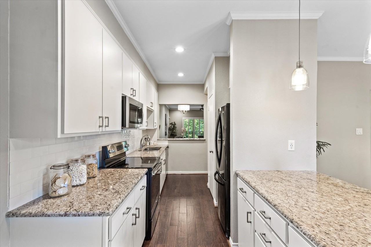 4403 Bellaire Dr S #224S - Photo 6 of 16