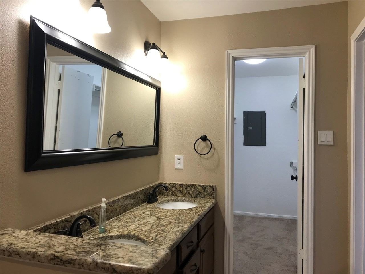 1101 Calico Ln #1420 - Photo 7 of 12