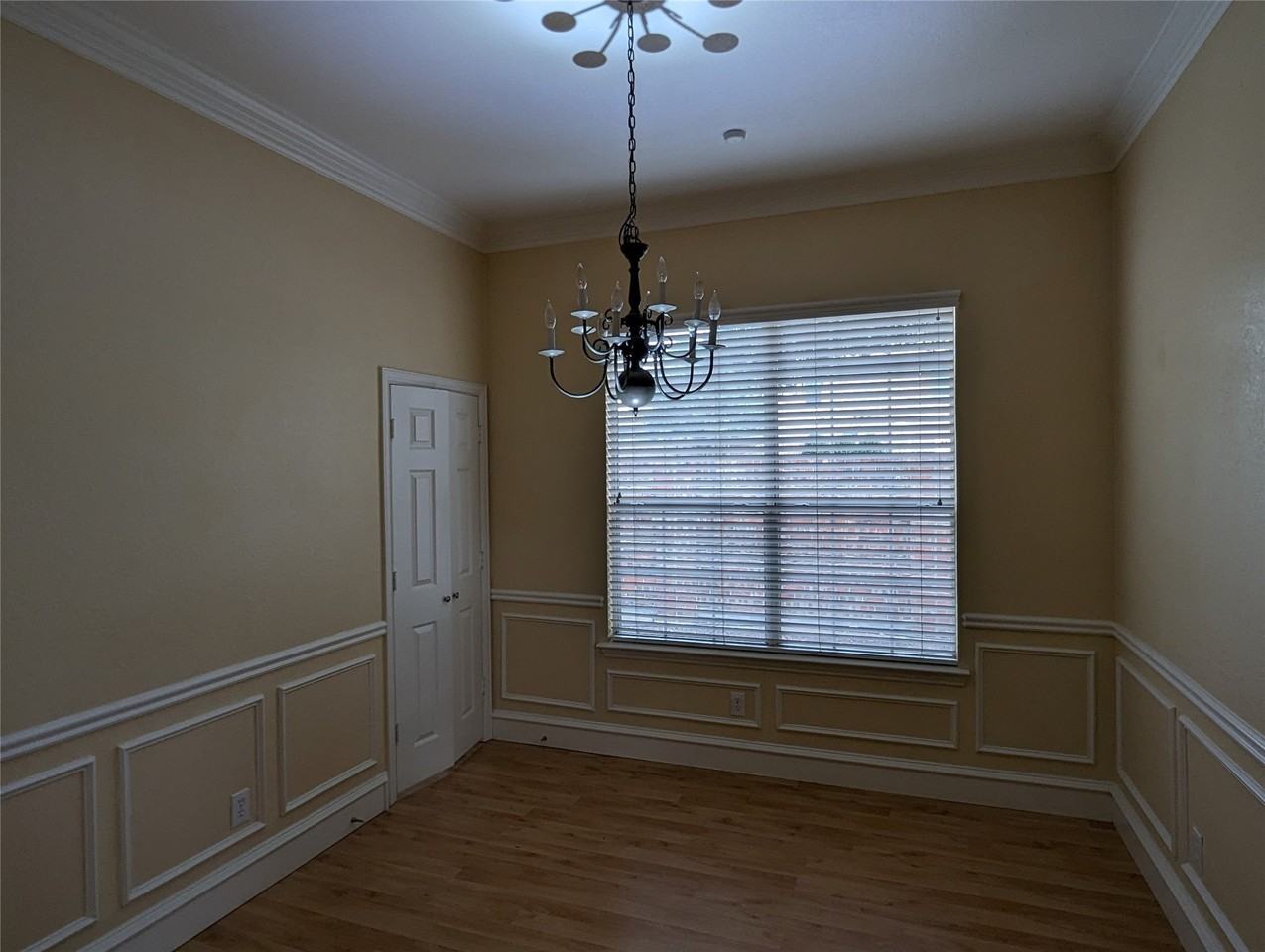 9200 Blue Water Dr - Photo 6 of 12
