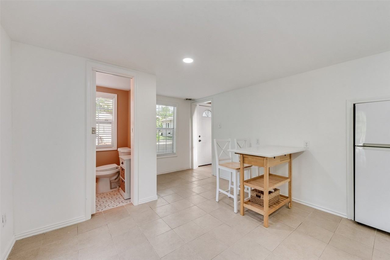 1709 Clover Ln #2 - Photo 4 of 20