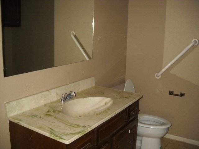 925 Minter Ln - Photo 2 of 10