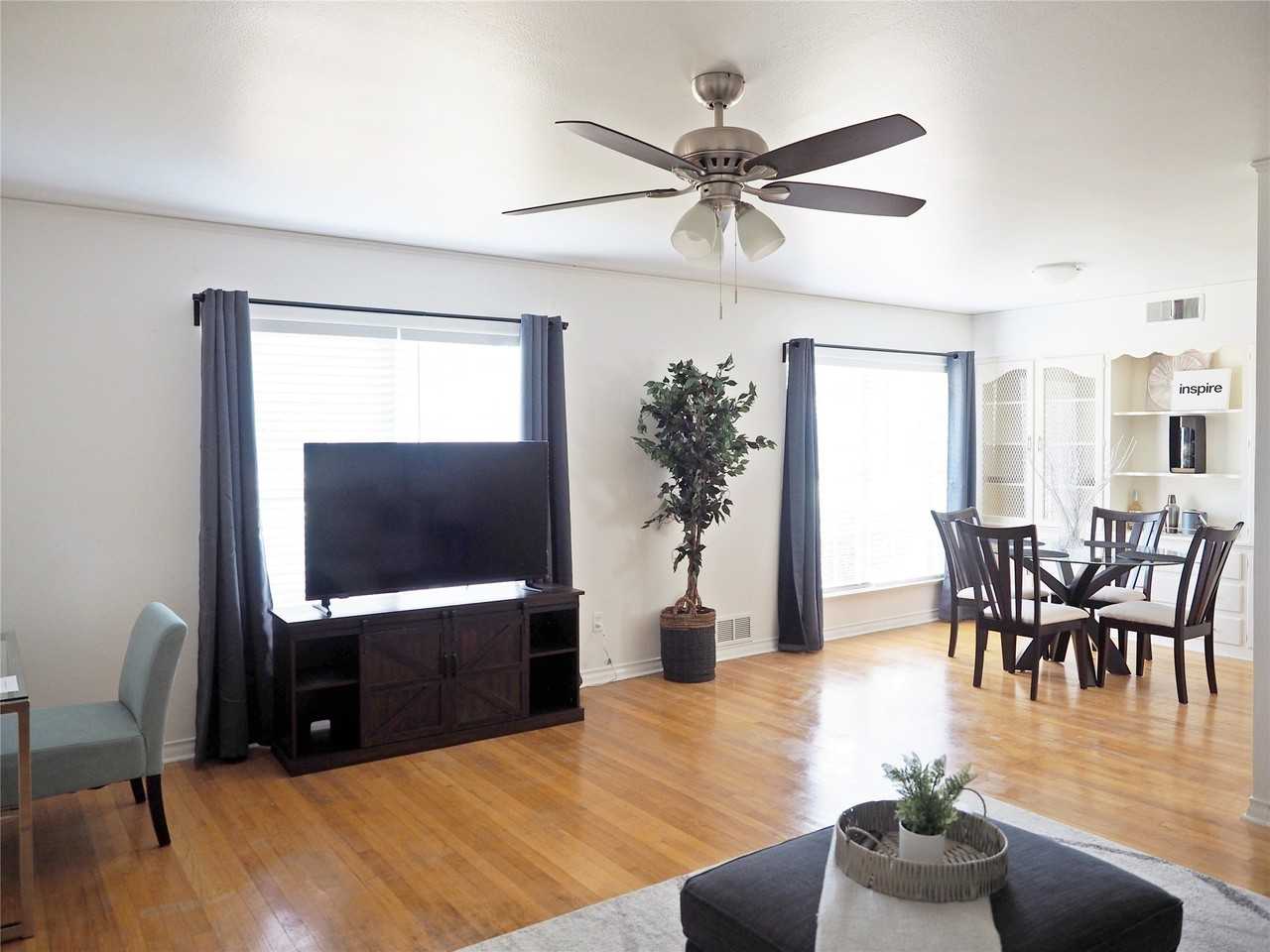 1135 Holly Glen Cir - Photo 3 of 32