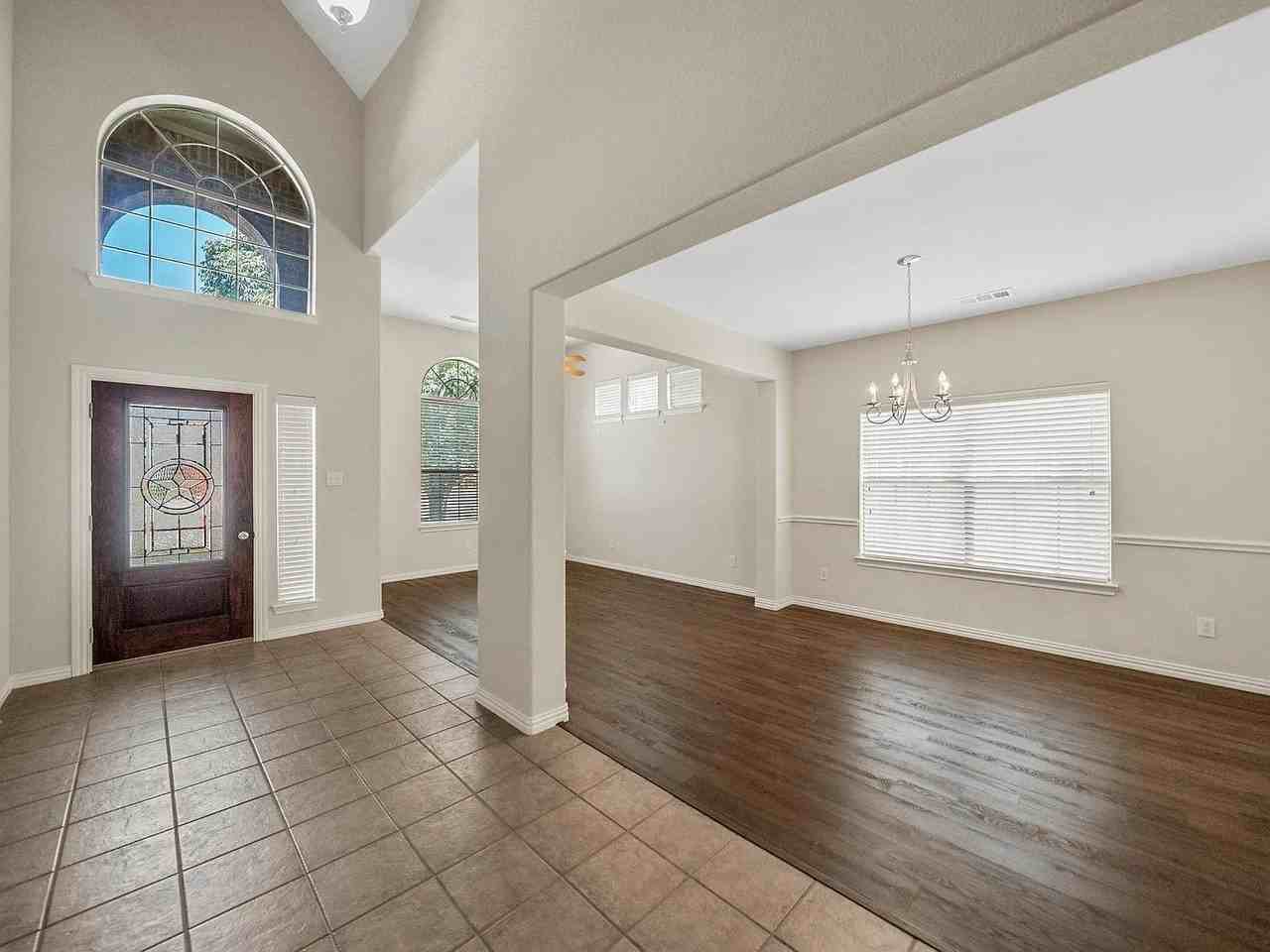 2861 Laurel Oak Dr - Photo 3 of 25