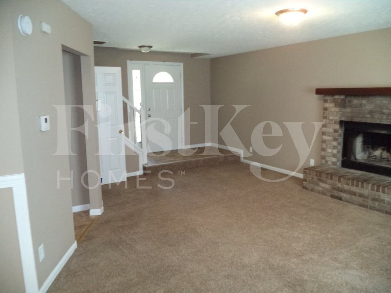 10022 Arapahoe Dr - Photo 5 of 15