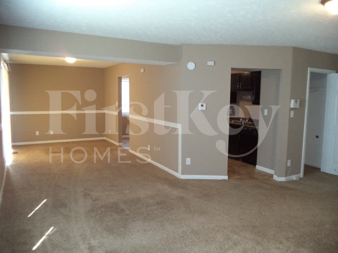 10022 Arapahoe Dr - Photo 6 of 15