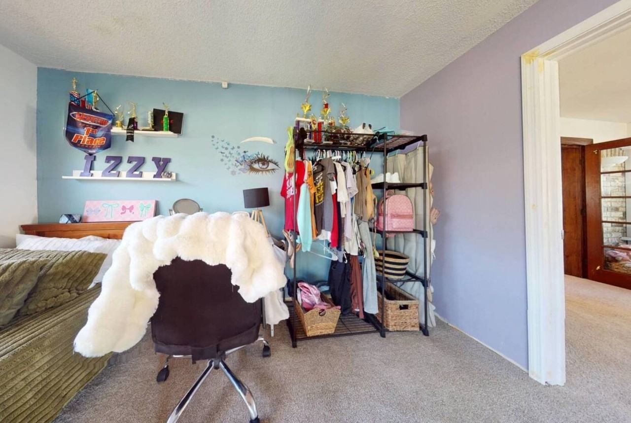 Green Meadows Cir - Photo 6 of 11