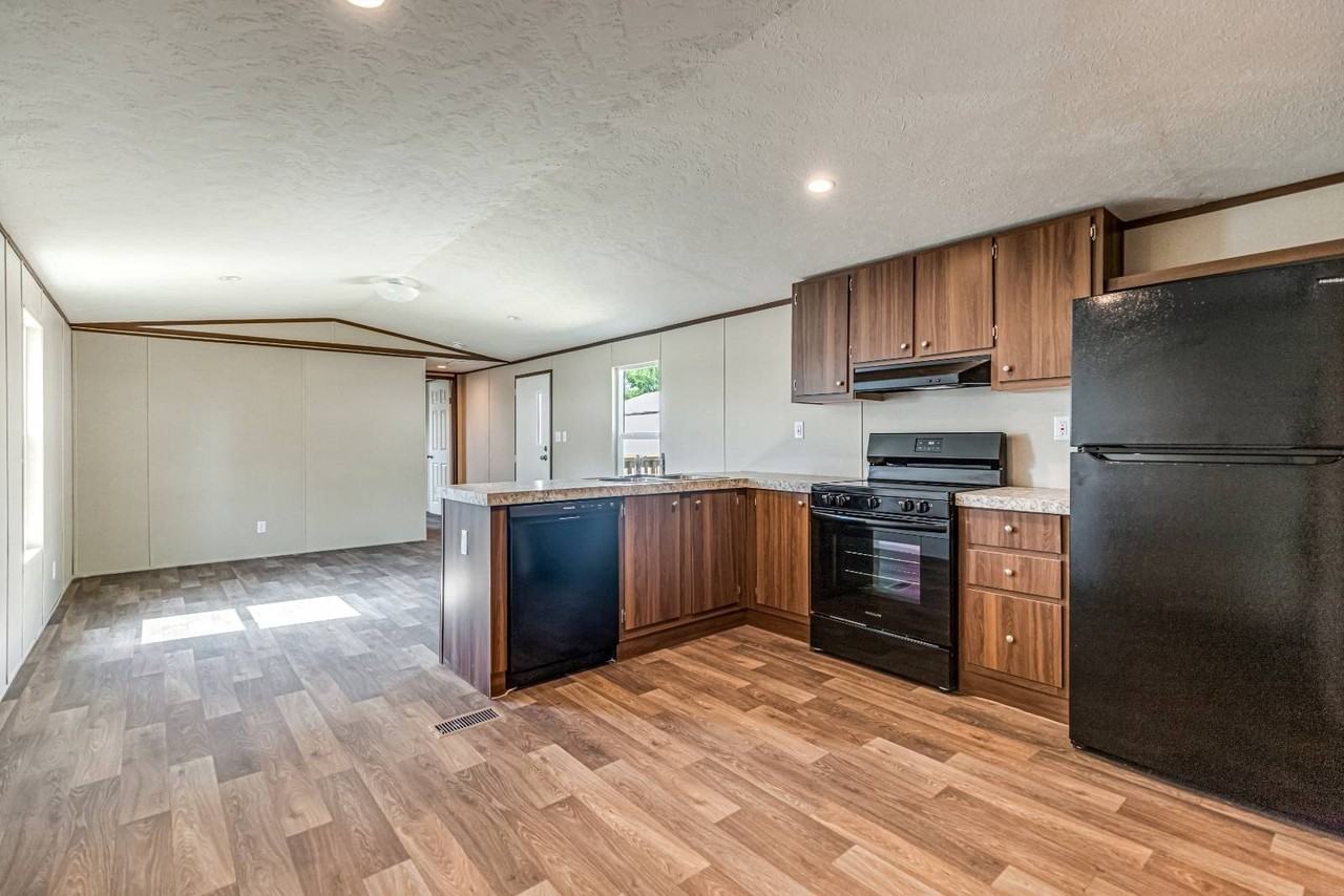 4801 Goldfield #154 - Photo 5 of 24