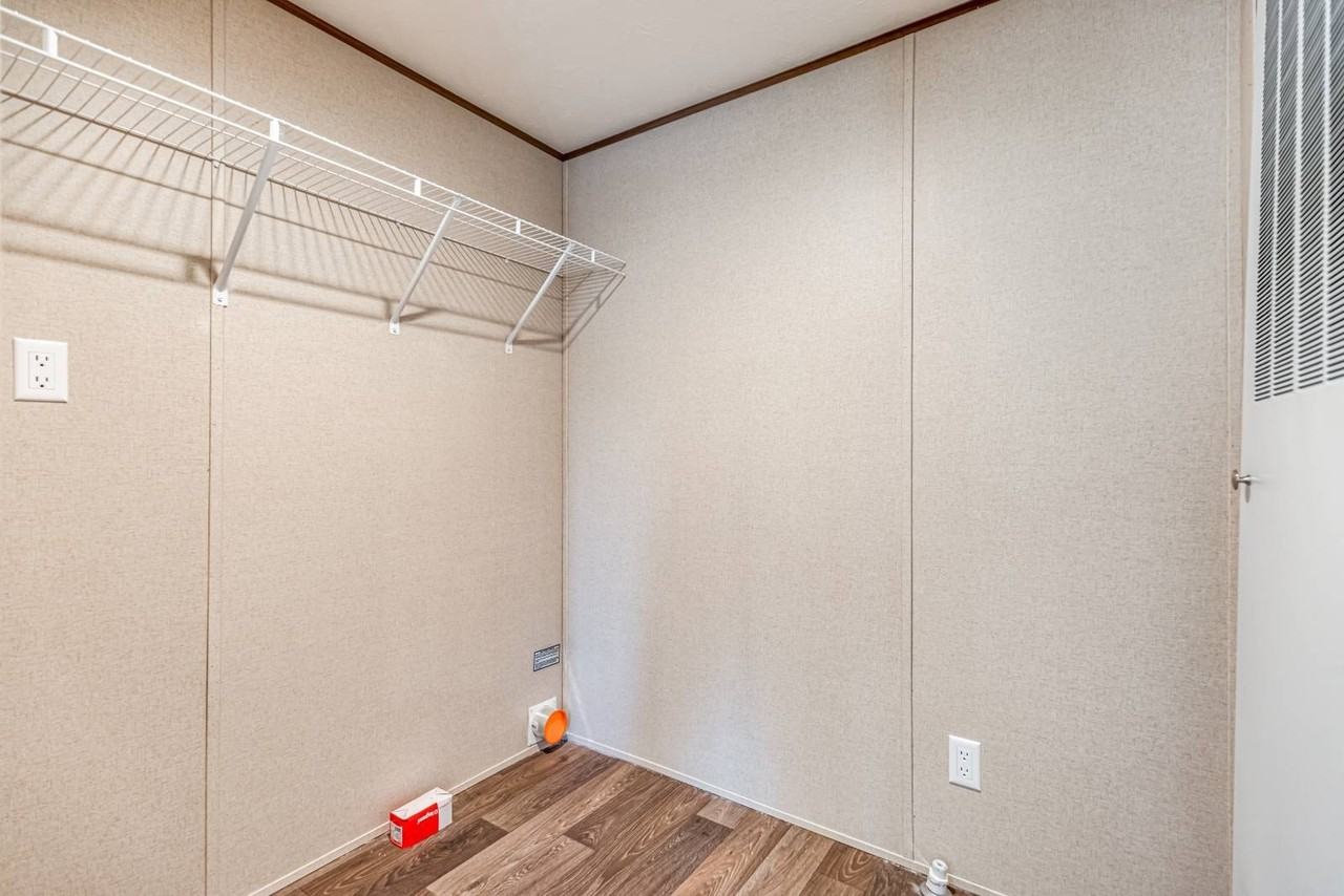 4801 Goldfield #154 - Photo 7 of 24