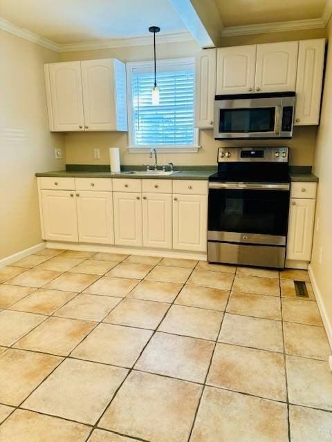 1132 Troy Schenectady Rd #1 - Photo 4 of 10