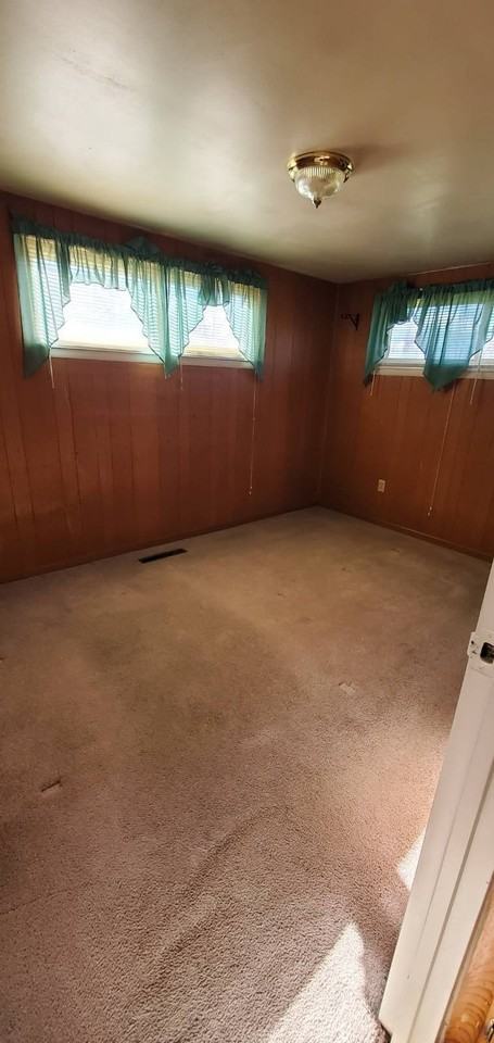 304 Florence Ave - Photo 5 of 6