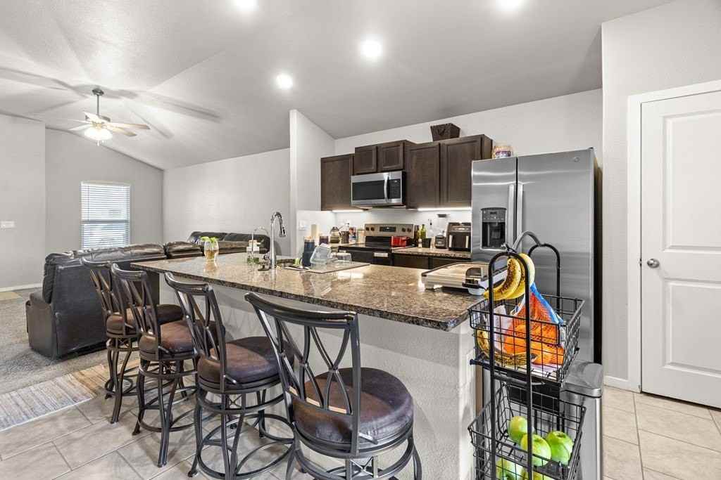 9407 Ratliff Ridge Ave - Photo 4 of 27