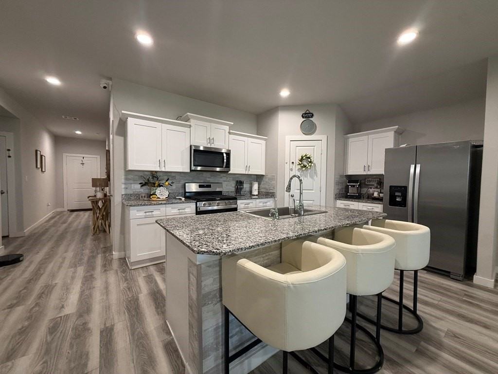 7606 Orange Blossom Rd - Photo 7 of 27