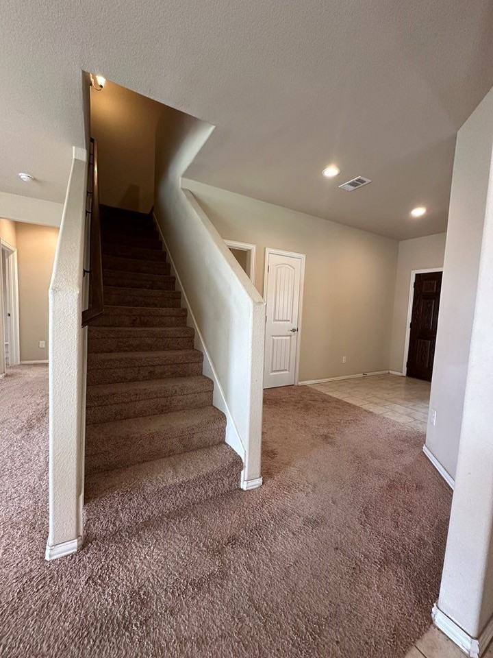 7204 Brooks Ranch Rd - Photo 3 of 15