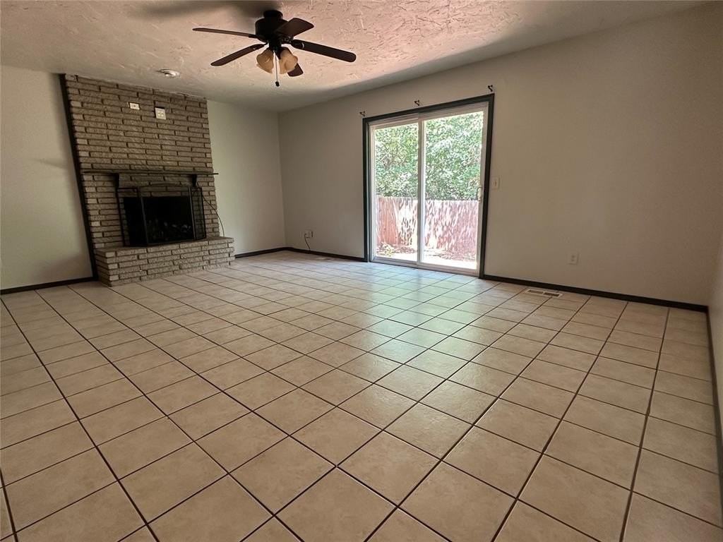 8940 Tilman Dr - Photo 2 of 8