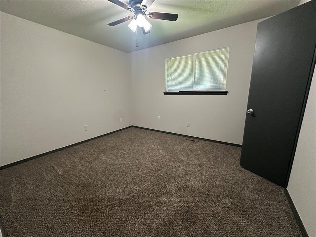 8940 Tilman Dr - Photo 5 of 8