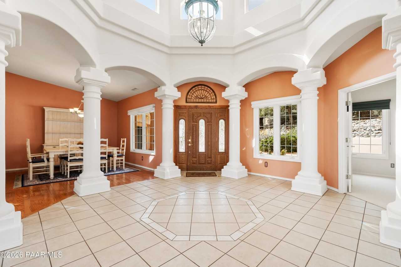 2780 Whispering Way Cir - Photo 2 of 39