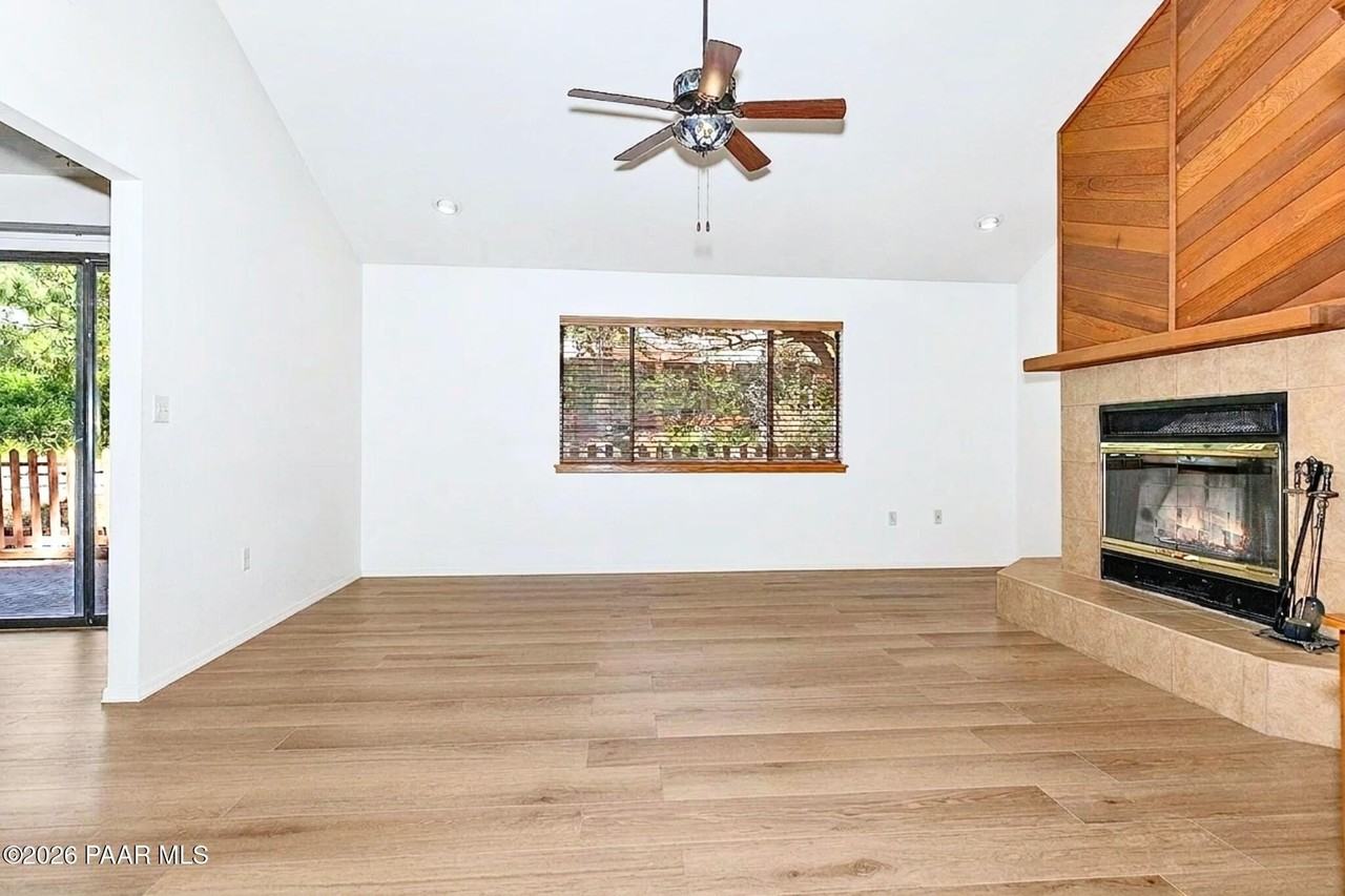 1350 Valley Ranch Cir - Photo 4 of 27