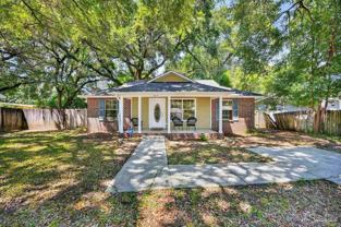 7117 Dale St - Photo 1 of 1